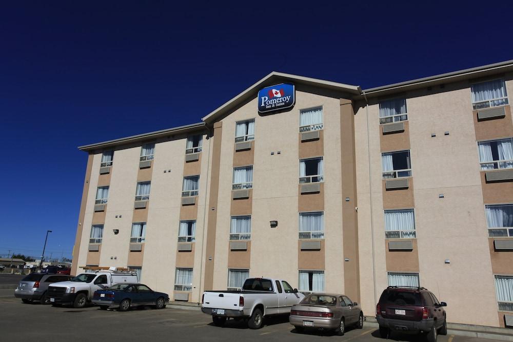 Pomeroy Inn & Suites Fort St. John Eksteriør bilde